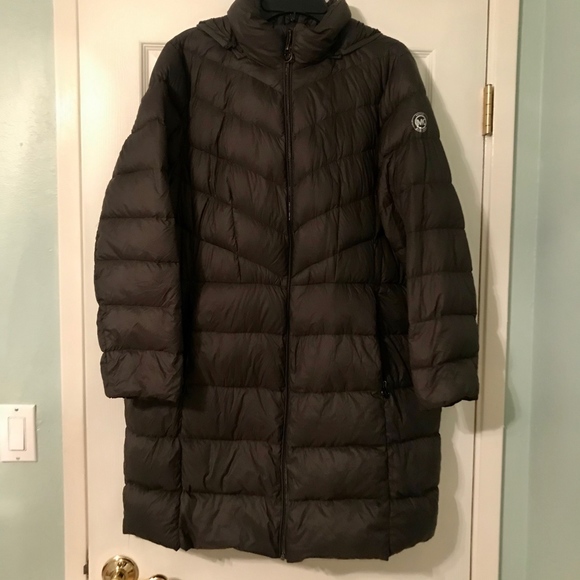 Michael Kors Jackets & Blazers - Michael Kors Olive Packable  Down Puffer